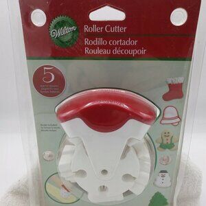 Wilton Roller Cutter #2308-1054 5 Shapes Baking Cookie Cutter Christmas NIP NEW